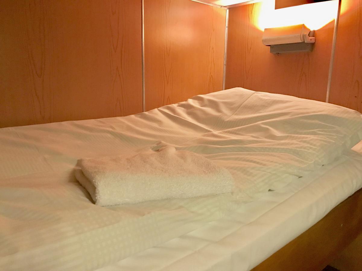 Selmas Hytt Och Salong Hostel Uppsala Bagian luar foto