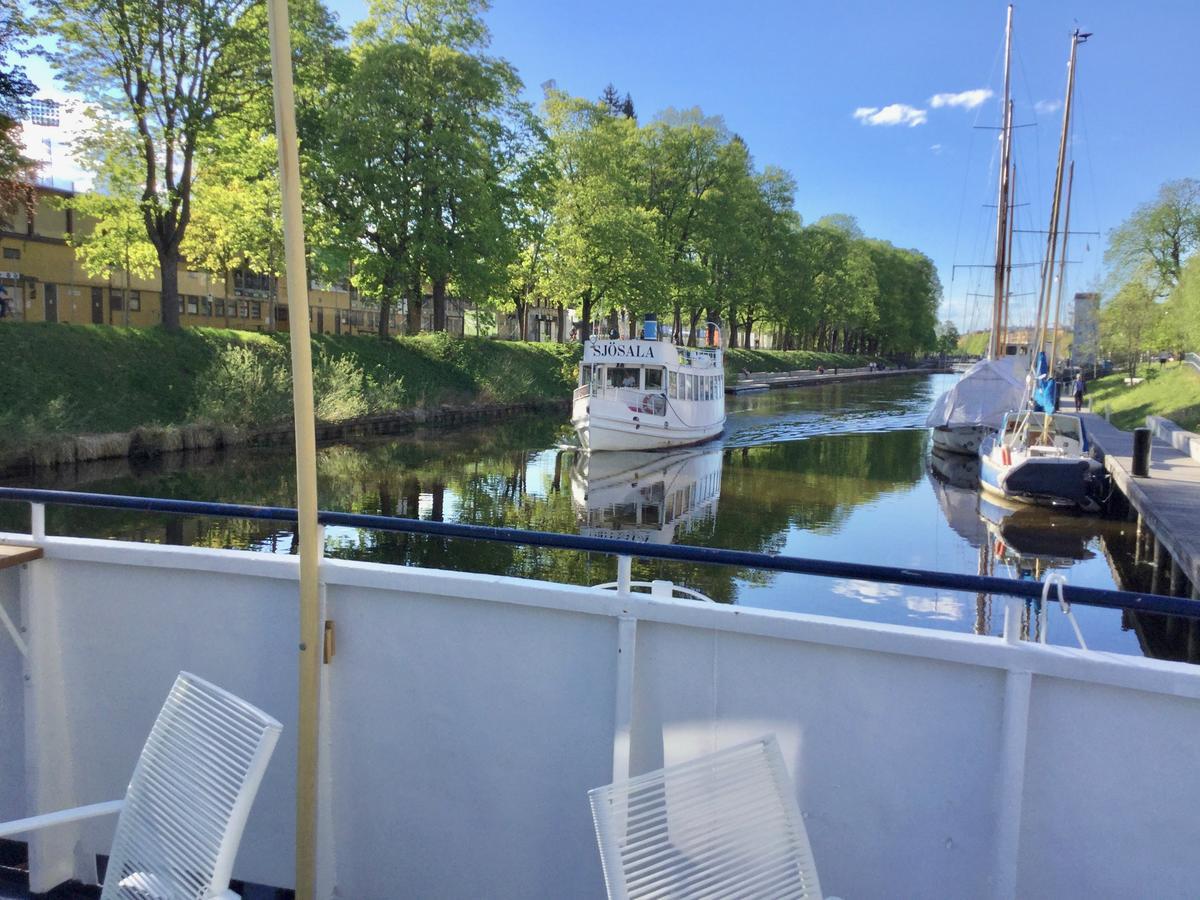 Selmas Hytt Och Salong Hostel Uppsala Bagian luar foto