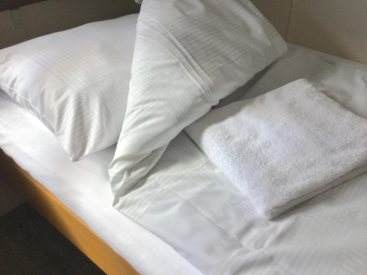 Selmas Hytt Och Salong Hostel Uppsala Bagian luar foto
