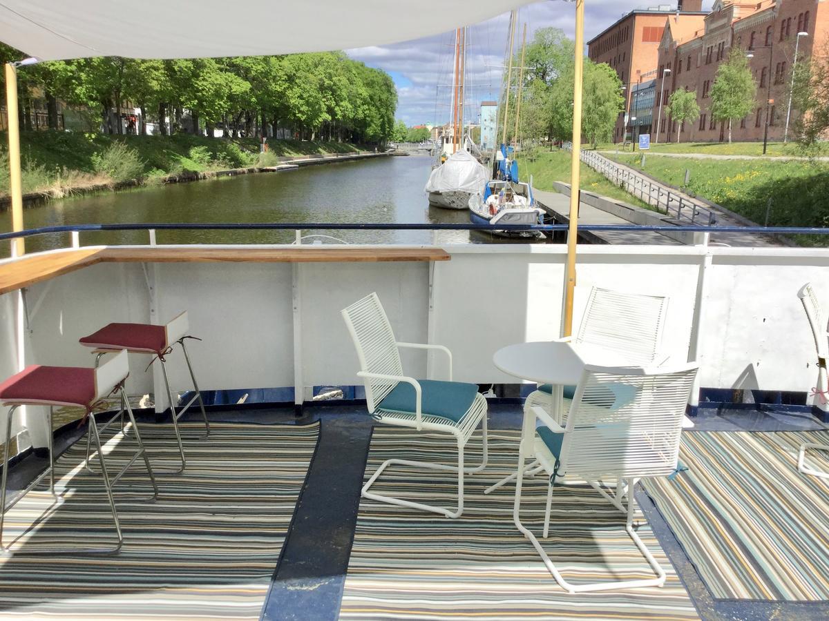 Selmas Hytt Och Salong Hostel Uppsala Bagian luar foto